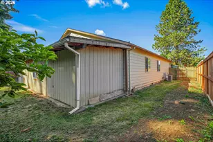813 NE 194th Ave, Portland, OR 97230 - Photo 39