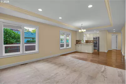 813 NE 194th Ave, Portland, OR 97230 - Photo 11