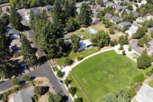 13275 SW Davies Rd, Beaverton, OR 97008 - Photo 11