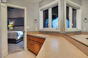 10408 SW 53rd Ave, Portland, OR 97219 - Photo 23