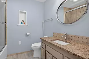 10408 SW 53rd Ave, Portland, OR 97219 - Photo 27