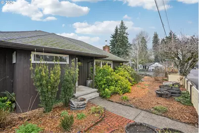 330 NW 14th St, McMinnville, OR 97128 - Photo 3