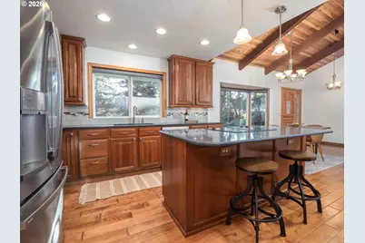 6503 Kinns Rd NE, Woodburn, OR 97071 - Photo 9