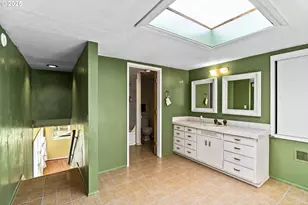 341 Ransom Ct, Eugene, OR 97401 - Photo 19