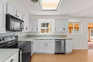 18450 SW Deline St, Beaverton, OR 97078 - Photo 7