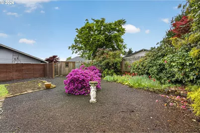 15775 SW Queen Victoria Pl, King City, OR 97224 - Photo 29