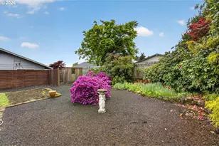 15775 SW Queen Victoria Pl, Portland, OR 97224 - Photo 29