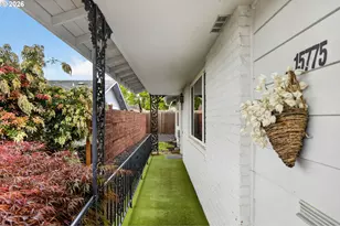 15775 SW Queen Victoria Pl, Portland, OR 97224 - Photo 5