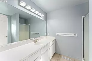 3046 Crystal Mountain Ave, Medford, OR 97504 - Photo 17