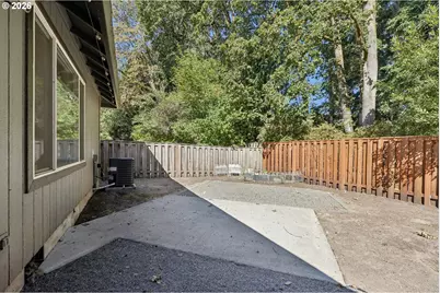 875 NE Eaglenest Ct, Hillsboro, OR 97124 - Photo 39