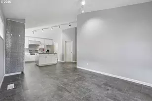 875 NE Eaglenest Ct, Hillsboro, OR 97124 - Photo 19