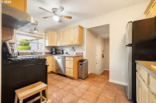 1533 NE Holman St, Portland, OR 97211 - Photo 23