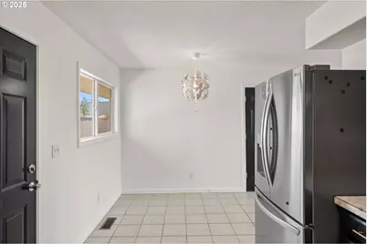 2235 Hoyt St, Salem, OR 97302 - Photo 7