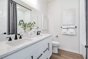 8275 SE Blanton St, Hillsboro, OR 97123 - Photo 31