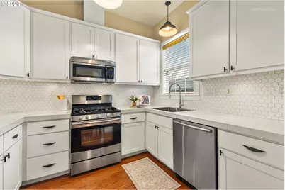 3936 NE Grand Ave, Portland, OR 97212 - Photo 9