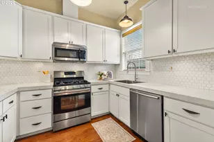 3936 NE Grand Ave, Portland, OR 97212 - Photo 9