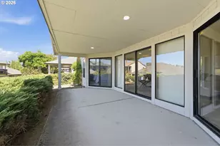 2115 NE 158th Pl, Portland, OR 97230 - Photo 35