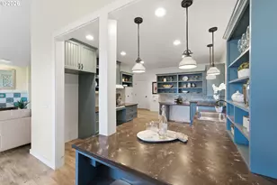 2115 NE 158th Pl, Portland, OR 97230 - Photo 9