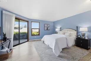2115 NE 158th Pl, Portland, OR 97230 - Photo 17