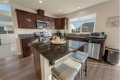 698 Stewart Dr, Molalla, OR 97038 - Photo 9