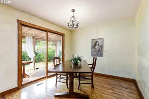 370 SW 4th St, Gresham, OR 97080 - Photo 11