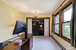 370 SW 4th St, Gresham, OR 97080 - Photo 37