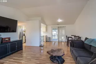 4216 Stella St, Roseburg, OR 97471 - Photo 7