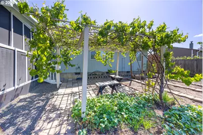 4216 Stella St, Roseburg, OR 97471 - Photo 45