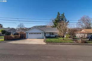 4216 Stella St, Roseburg, OR 97471 - Photo 45