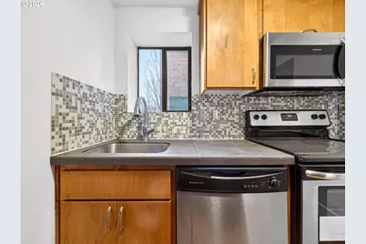 1829 NW Lovejoy St #312, Portland, OR 97209 - Photo 19