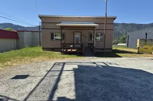 129 S Old Pacific Hwy, Myrtle Creek, OR 97457 - Photo 1