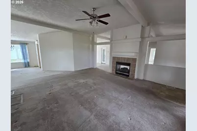 647 Highland Vista Ln, Roseburg, OR 97471 - Photo 7