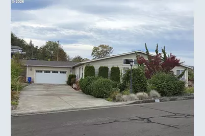 647 Highland Vista Ln, Roseburg, OR 97471 - Photo 3