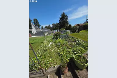 2383 Oregon Ave, North Bend, OR 97459 - Photo 43