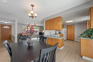 16375 SW Royalty Pkwy, King City, OR 97224 - Photo 9