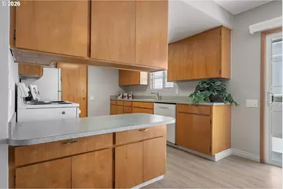 16375 SW Royalty Pkwy, King City, OR 97224 - Photo 11