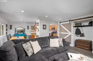 18107 SW Monte Verdi Blvd, Beaverton, OR 97007 - Photo 3