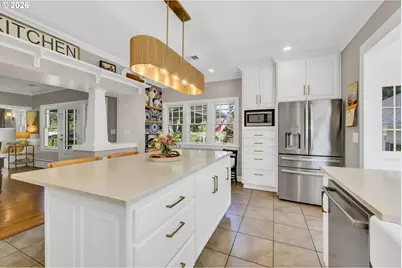 850 E Beacon Dr, Eugene, OR 97404 - Photo 11