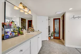 850 E Beacon Dr, Eugene, OR 97404 - Photo 27