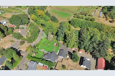 850 E Beacon Dr, Eugene, OR 97404 - Photo 47