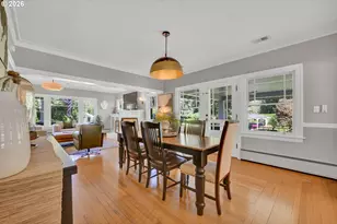 850 E Beacon Dr, Eugene, OR 97404 - Photo 9