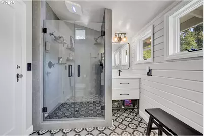 850 E Beacon Dr, Eugene, OR 97404 - Photo 19