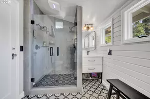 850 E Beacon Dr, Eugene, OR 97404 - Photo 19