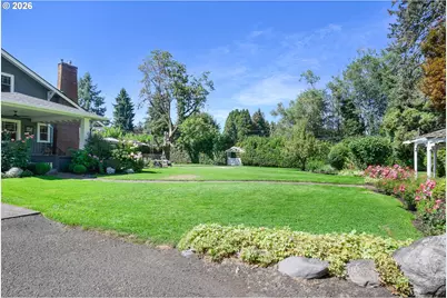 850 E Beacon Dr, Eugene, OR 97404 - Photo 35