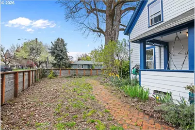 111 S 3rd St, Independence, OR 97351 - Photo 43