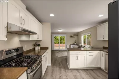 11856 SW Wilton Ave, Portland, OR 97223 - Photo 3