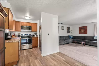 3428 SE 153rd Ave, Portland, OR 97236 - Photo 9