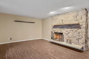 5915 SW Illinois St, Portland, OR 97221 - Photo 9