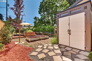 5135 N Cecelia St, Portland, OR 97203 - Photo 43