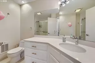 2902 SW Orchard Hill Pl, Lake Oswego, OR 97035 - Photo 21